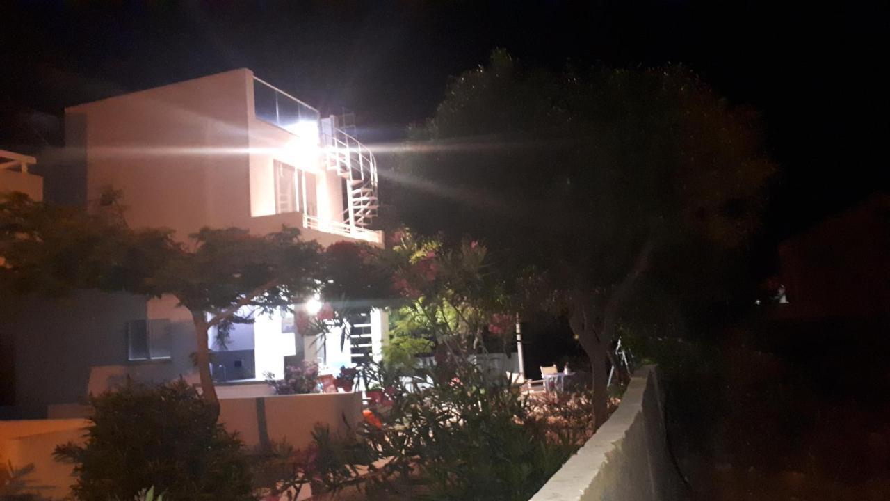 Cozy Beach House ペルボニア エクステリア 写真